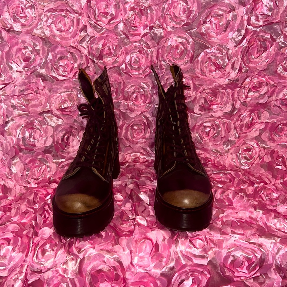 Platform boots